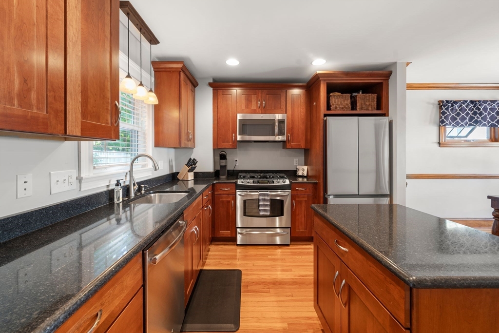 10 Barclay Road Boston, MA 02132 - Photo 9 of 39 Gallery Image 9