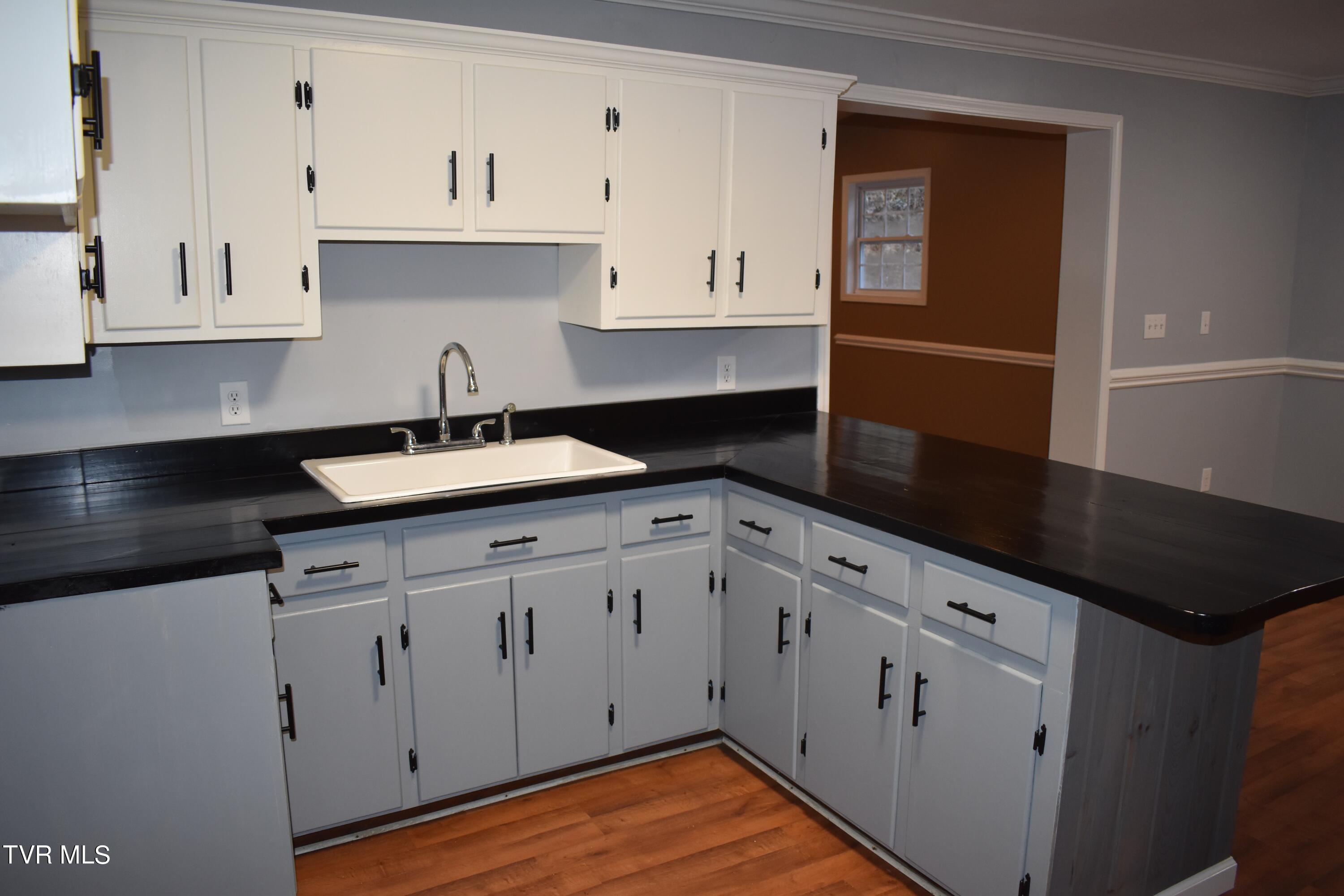 190 Walter Stevens Road Hampton, TN 37658 - Photo 8 of 30 kitchen 2 htp