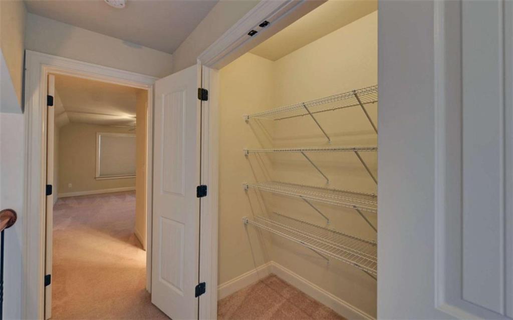 255 Abbington Way Clarkesville, GA 30523 - Photo 33 of 49 a view of a bathroom