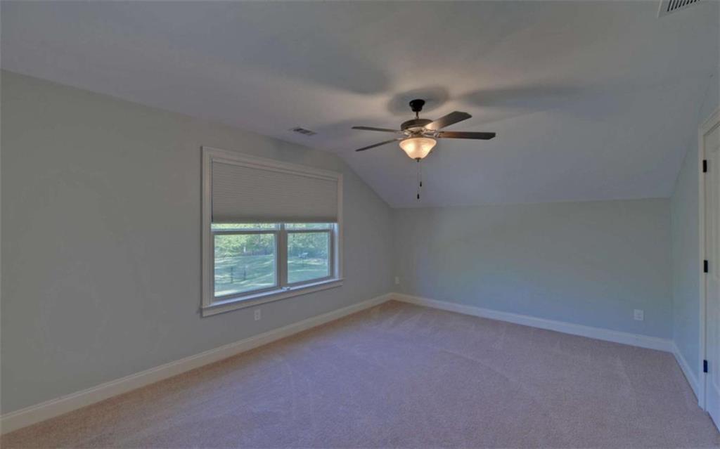 255 Abbington Way Clarkesville, GA 30523 - Photo 37 of 49 an empty room with a window