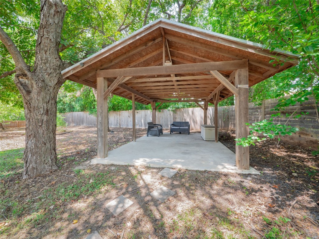 6502 Highpoint Cove Austin, TX 78723 - Photo 27 of 37