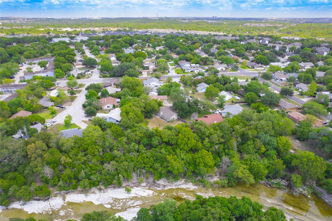 6502 Highpoint Cove Austin, TX 78723 - Photo 34 of 37