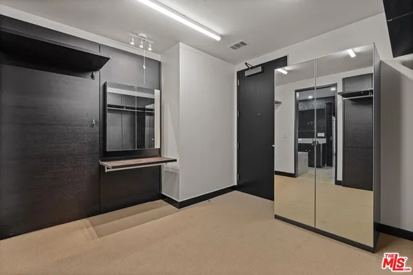 $930,000 | 6250 Hollywood Boulevard, Unit 9E, Los Angeles, CA 90028