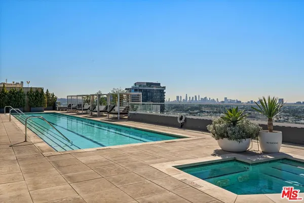$930,000 | 6250 Hollywood Boulevard, Unit 9E, Los Angeles, CA 90028