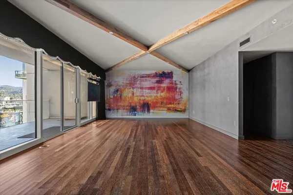 $930,000 | 6250 Hollywood Boulevard, Unit 9E, Los Angeles, CA 90028