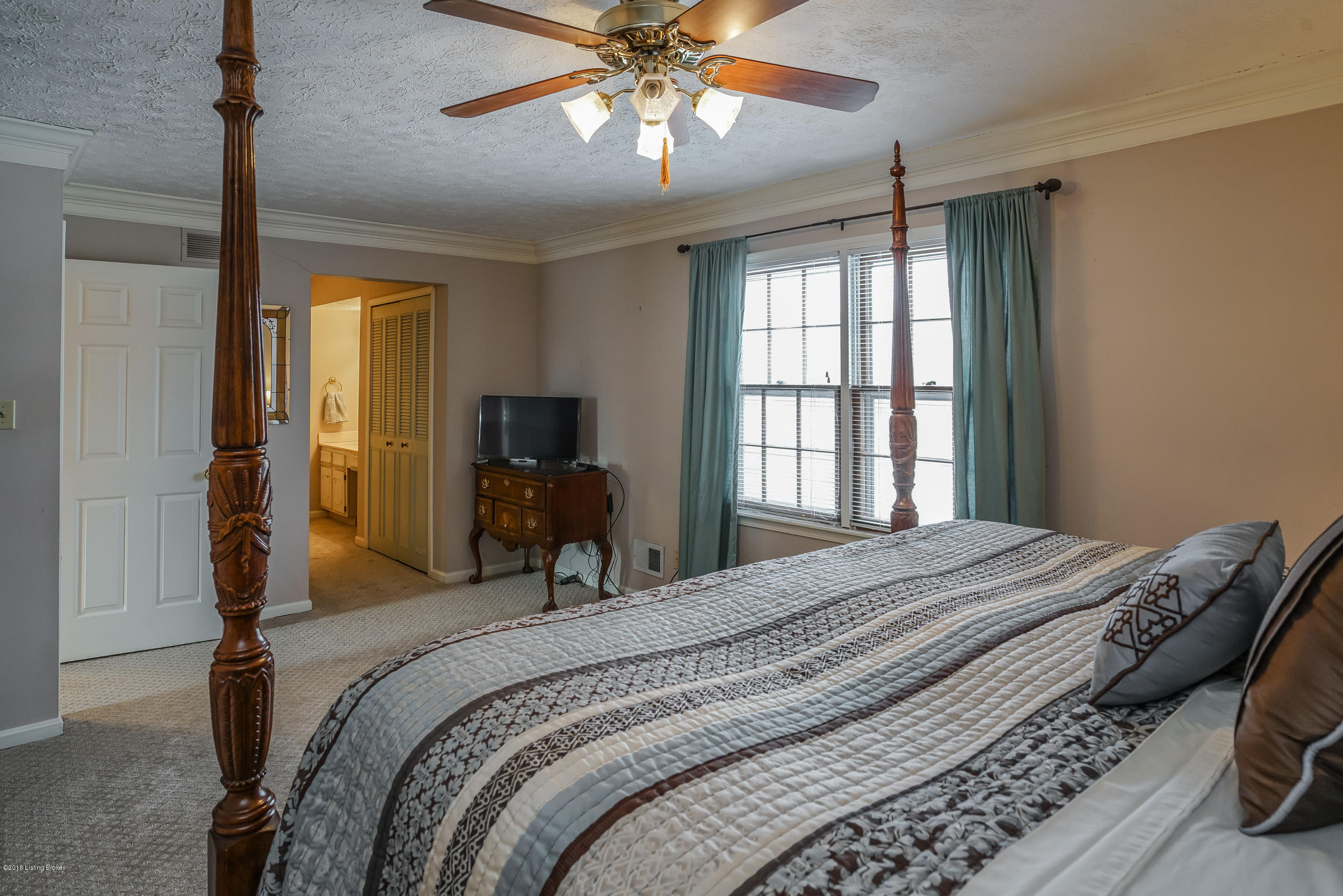 9007 Collingwood Road Louisville, KY 40299 - Photo 20 of 49 9007 Collingwood Rd-46