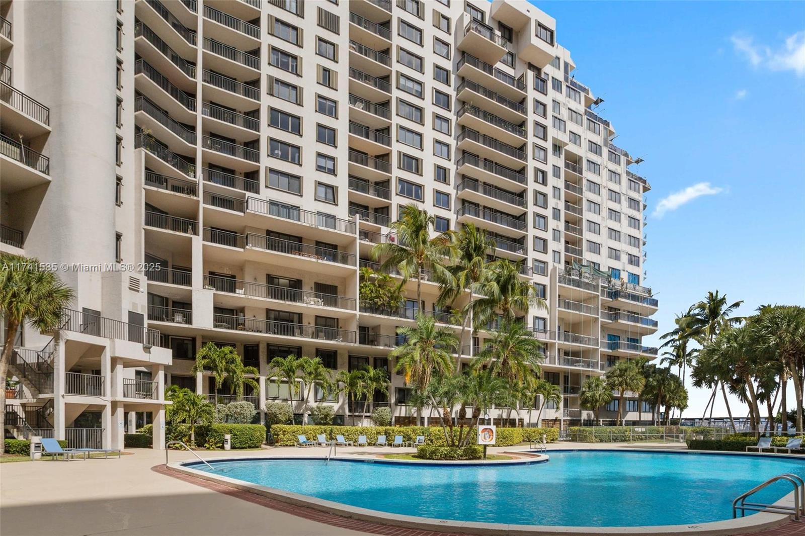 540 Brickell Key Drive, Unit 1519 Miami, FL 33131 - Photo 30 of 48 a view of a large building