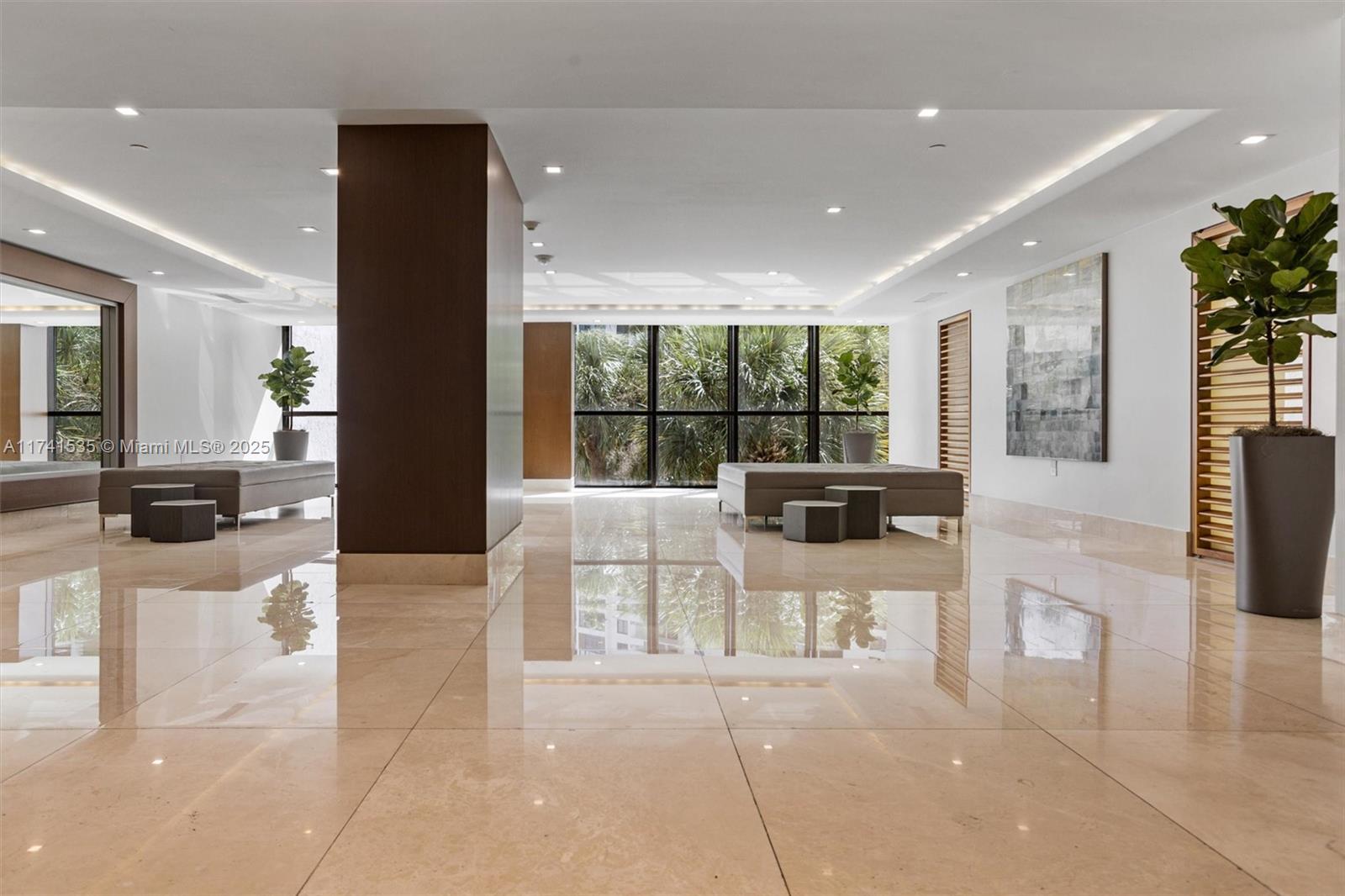 540 Brickell Key Drive, Unit 1519 Miami, FL 33131 - Photo 36 of 48