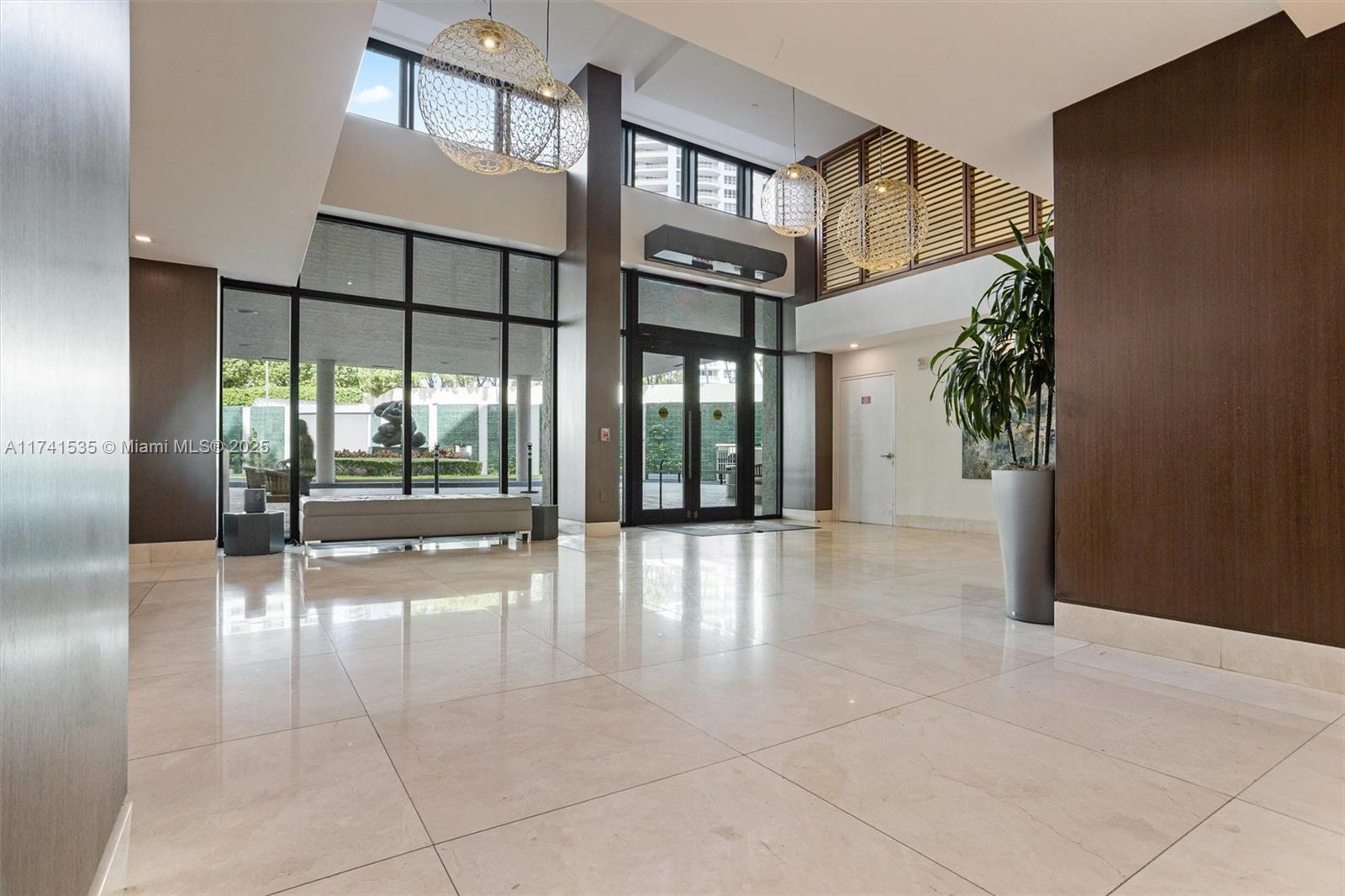 540 Brickell Key Drive, Unit 1519 Miami, FL 33131 - Photo 37 of 48 a view of an entryway
