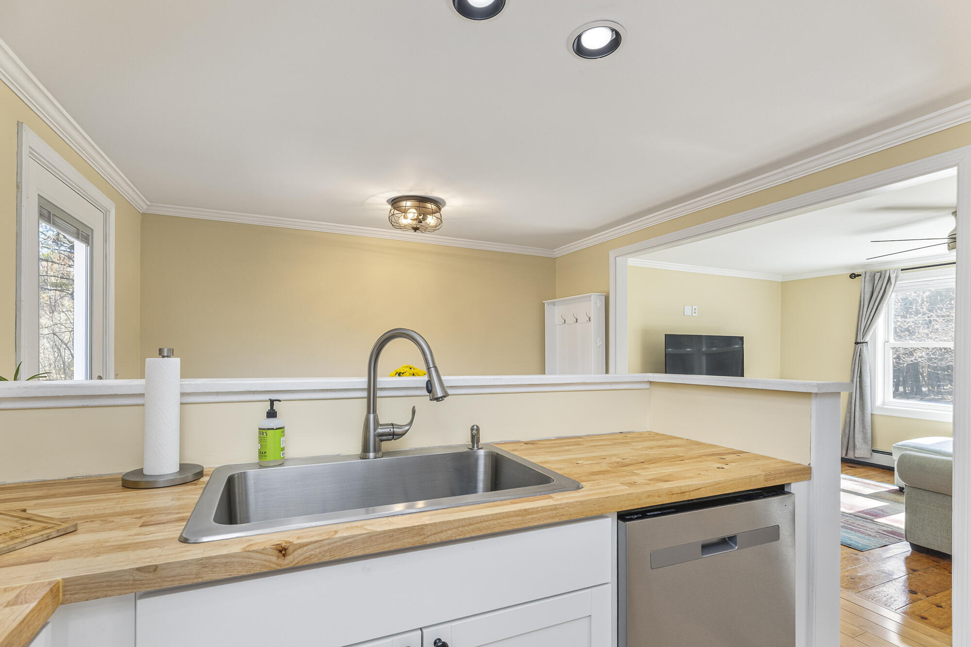 411 Shaker Road Gray, ME 04039 - Photo 12 of 37 411 Shaker Rd_W5_11