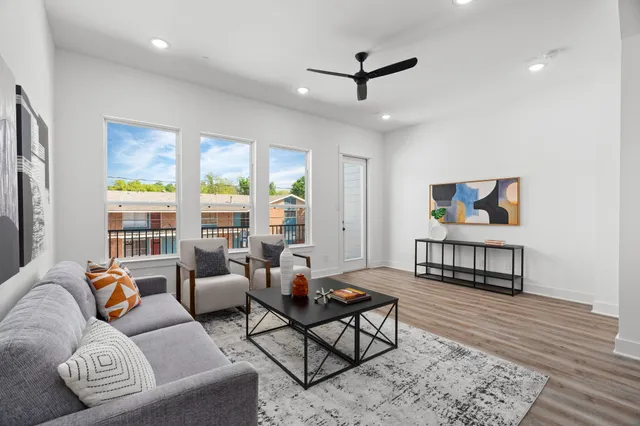 $419,900 | 803 Martin Street, Unit B, Houston, TX 77018