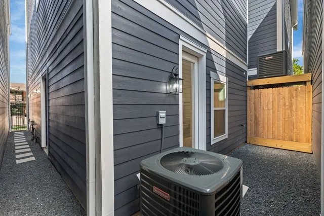 $419,900 | 803 Martin Street, Unit B, Houston, TX 77018