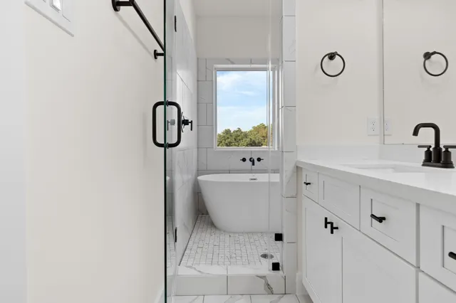 $419,900 | 803 Martin Street, Unit B, Houston, TX 77018