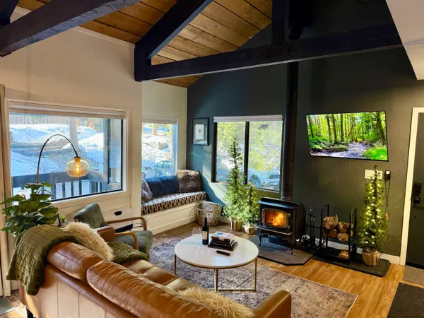 $765,000 | 1629 Majestic Pines Drive, Unit 75, Mammoth Lakes, CA 93546