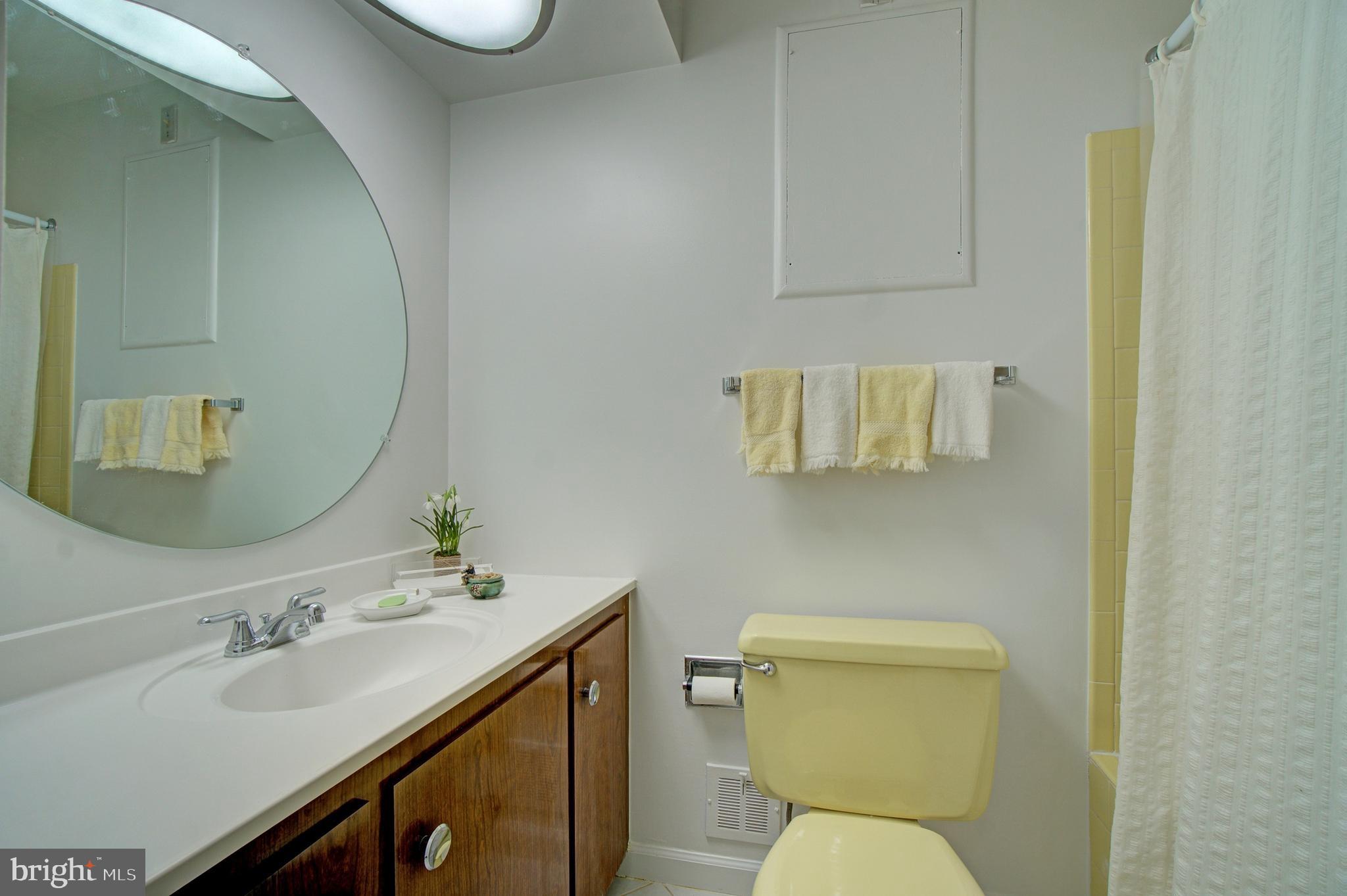 12814 Bluet Lane Silver Spring, MD 20906 - Photo 17 of 29 Gallery Image 17