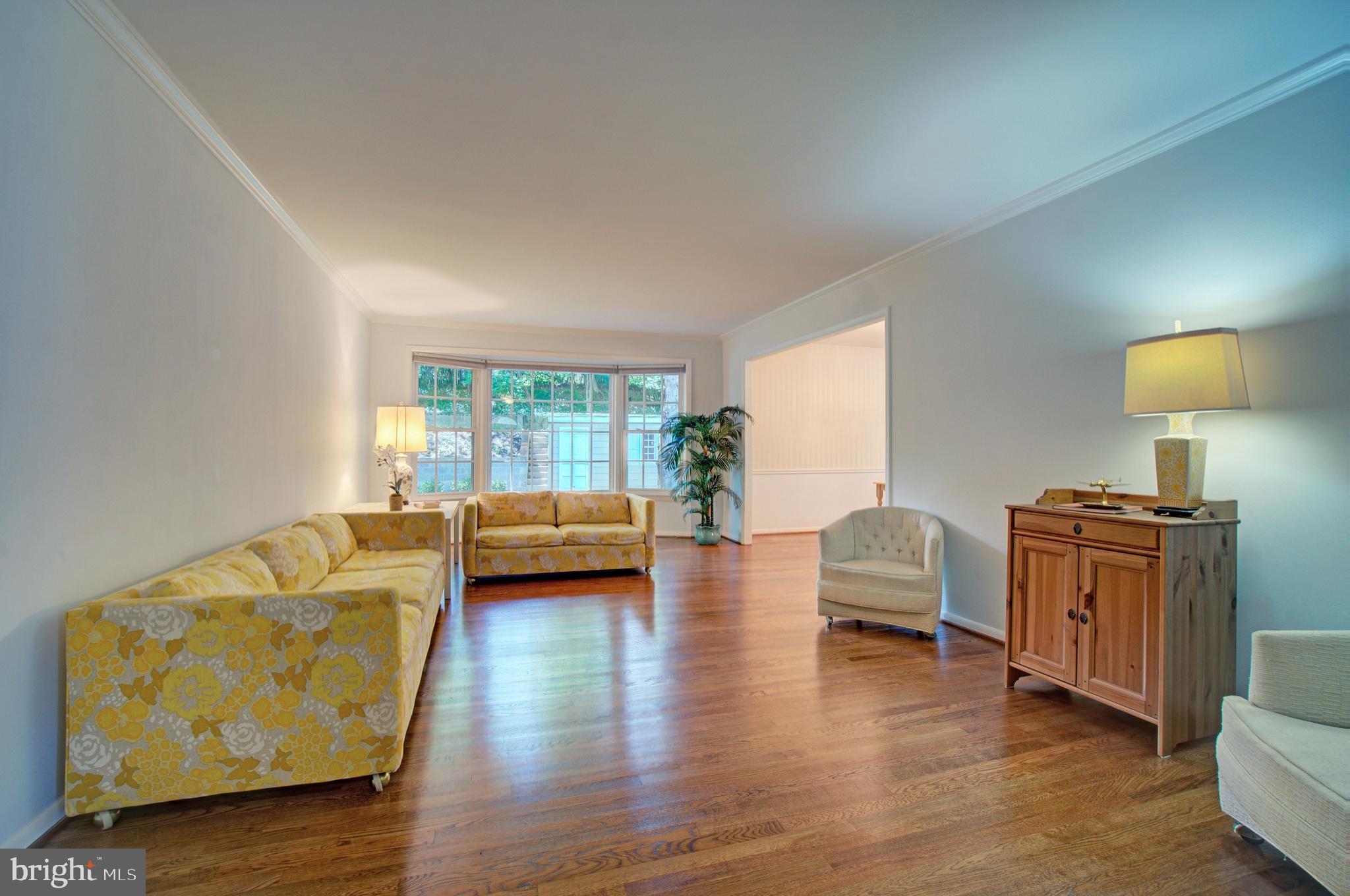 12814 Bluet Lane Silver Spring, MD 20906 - Photo 3 of 29 Gallery Image 3