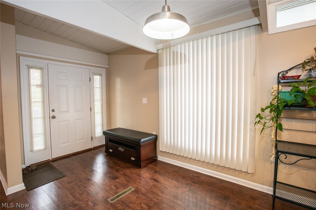 13687 Atlantic Road Strongsville, OH 44149 - Photo 10 of 29 Gallery Image 10