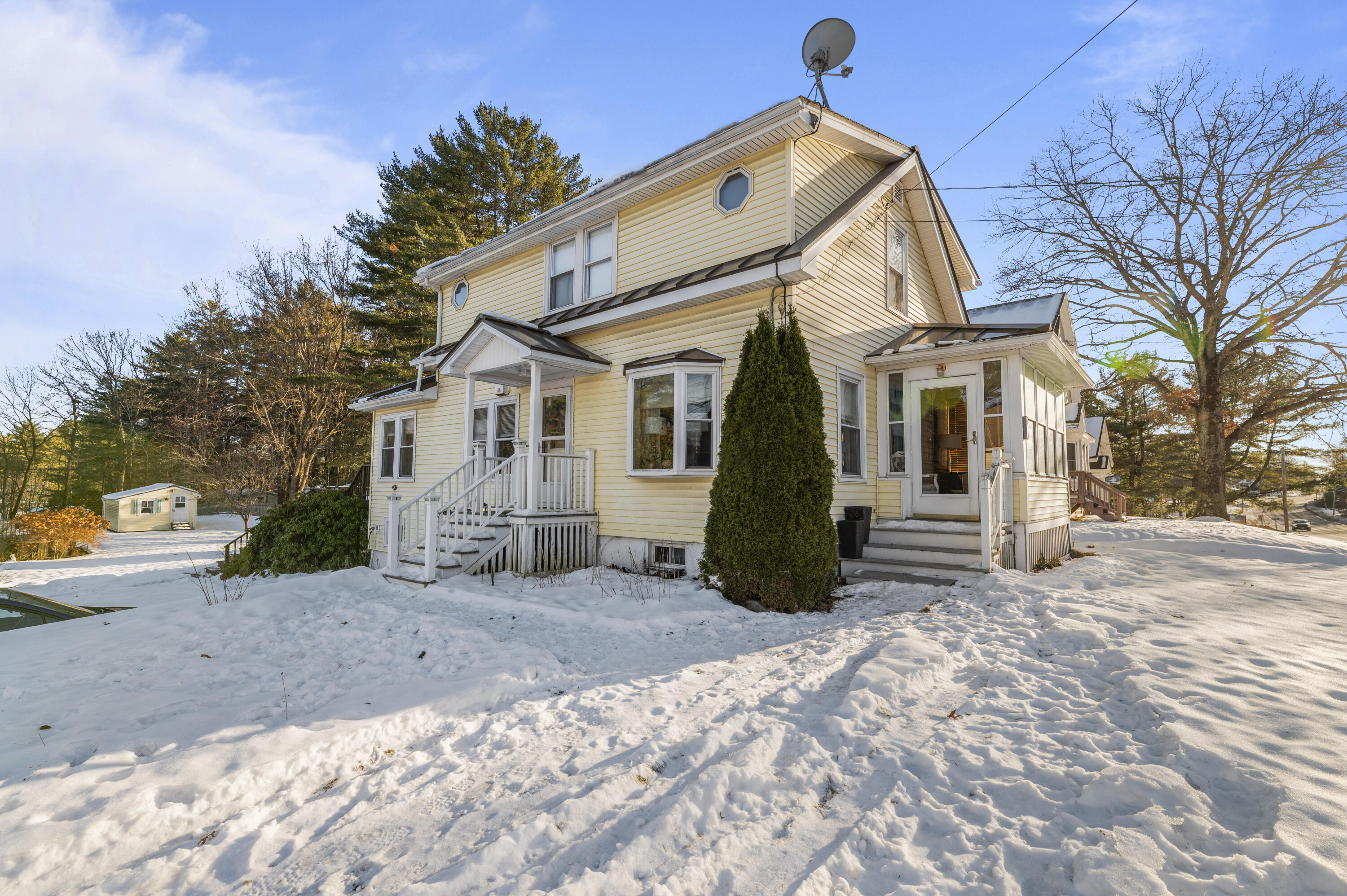 349 Riverside Drive Augusta, ME 04330 - Photo 1 of 31 DSC_1471