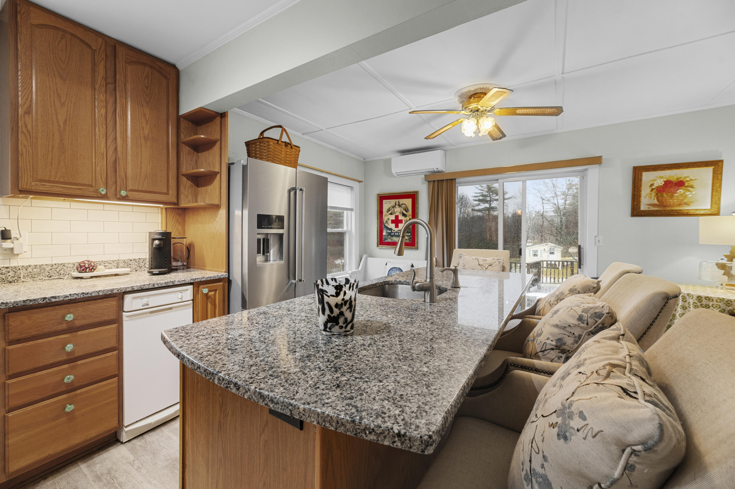 349 Riverside Drive Augusta, ME 04330 - Photo 6 of 31 DSC_1531