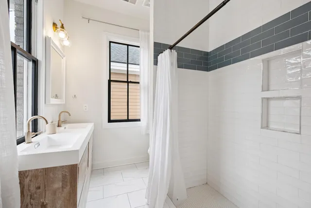 $5,100 | 272 Coming Street, Unit C, Charleston, SC 29403