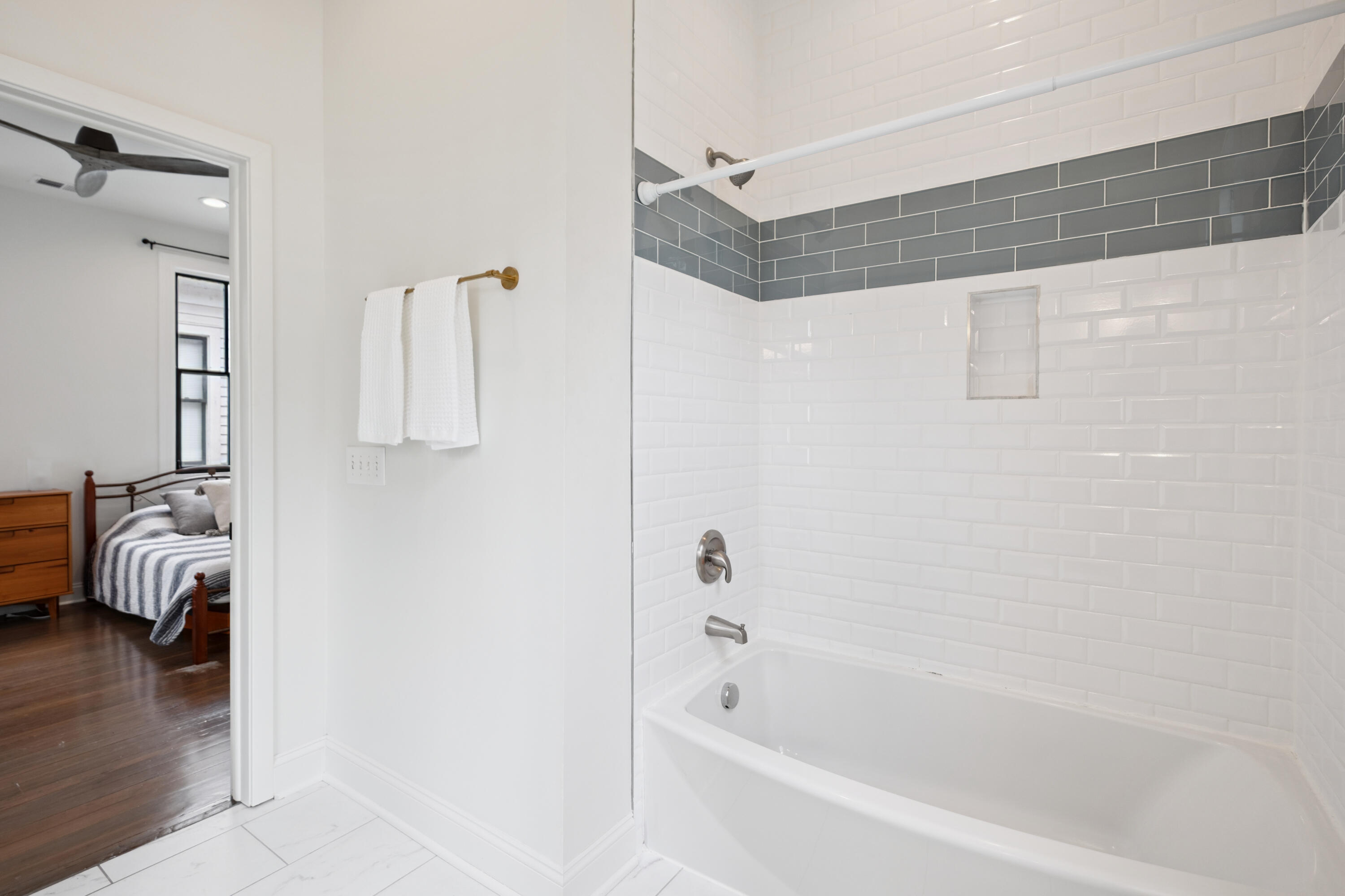 272 Coming Street, Unit C Charleston, SC 29403 - Photo 28 of 34 272ComingSt-JTPhoto-036