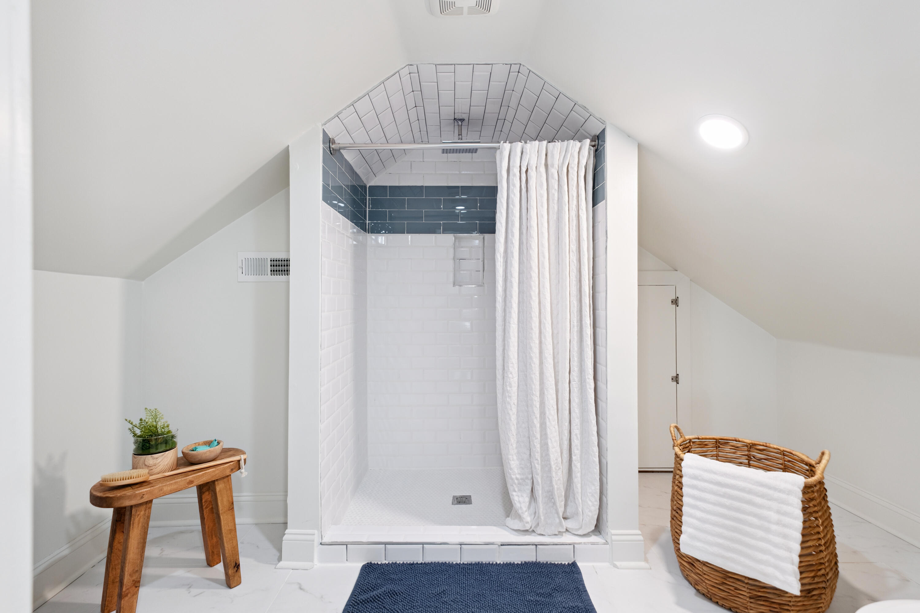 272 Coming Street, Unit C Charleston, SC 29403 - Photo 33 of 34 272ComingSt-JTPhoto-050