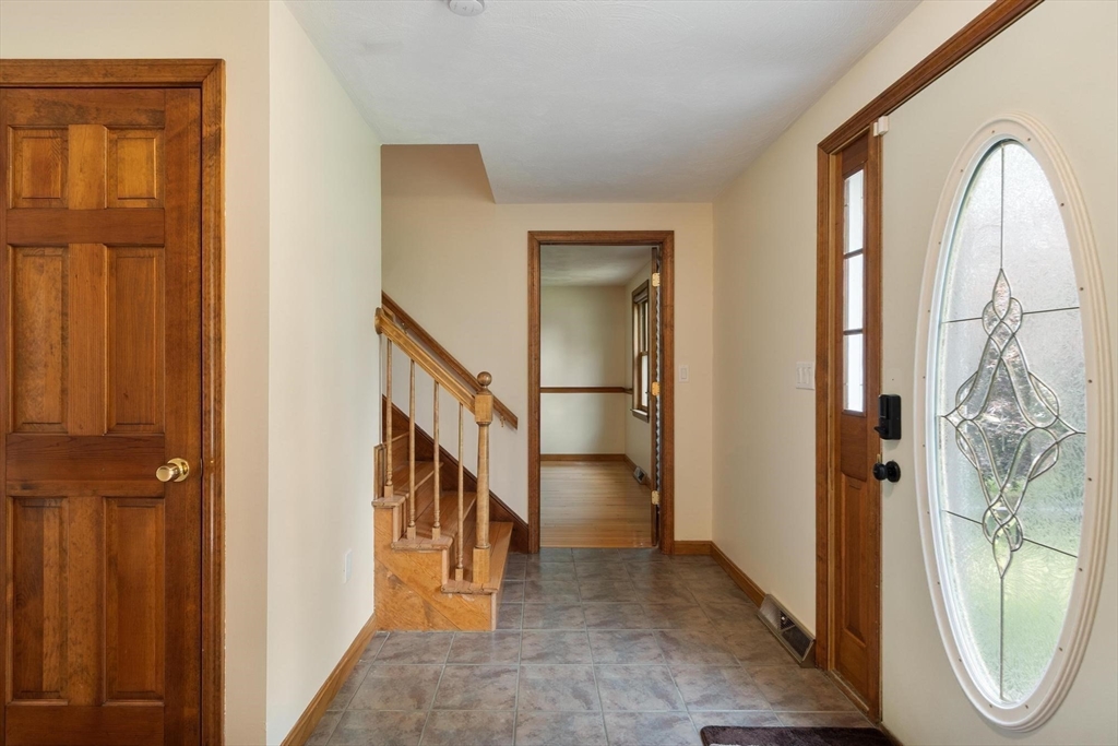 30 Parker Road Dracut, MA 01826 - Photo 14 of 31