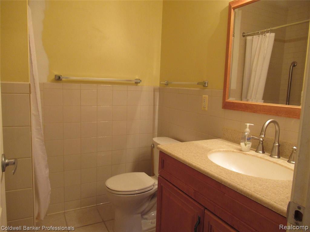 30042 West 12 Mile Road Farmington Hills, MI 48334 - Photo 7 of 11