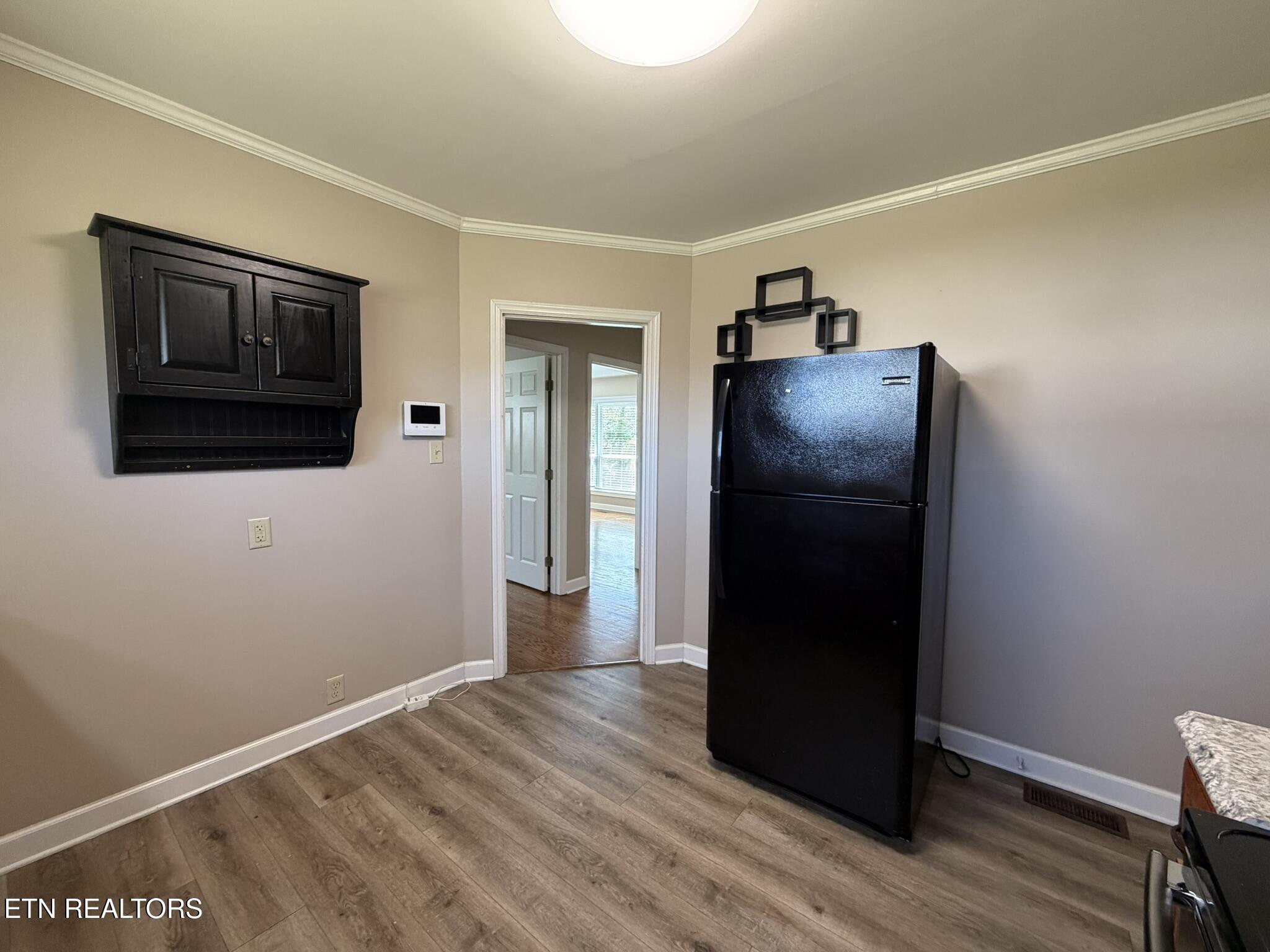 5606 Collette Road Northeast Knoxville, TN 37918 - Photo 11 of 17 Kitchen