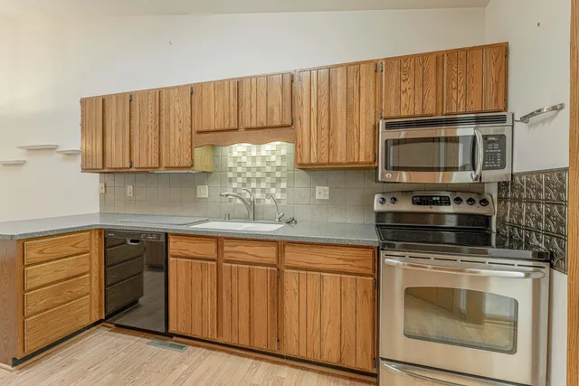 $350,000 | 4707 Burma Road, Unit G, McFarland, WI 53558