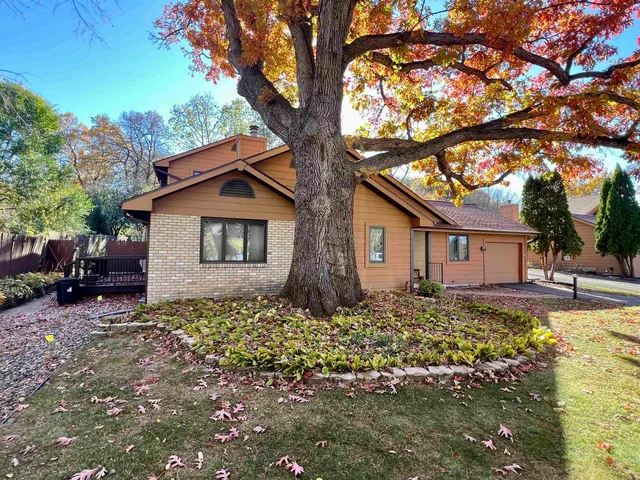 $350,000 | 4707 Burma Road, Unit G, McFarland, WI 53558