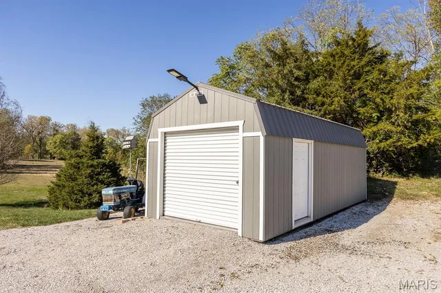 $649,500 | 401 Pecan Lane, Belleville, IL 62223