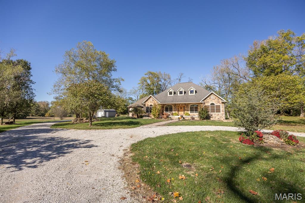 401 Pecan Lane Belleville, IL 62223 - Photo 2 of 66