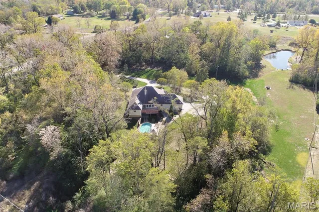 $649,500 | 401 Pecan Lane, Belleville, IL 62223