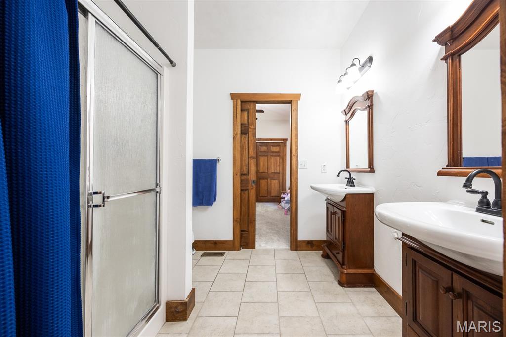 401 Pecan Lane Belleville, IL 62223 - Photo 50 of 66