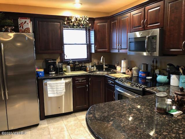 157 Narrows Road Coldwater, MI 49036 - Photo 4 of 15 Narrows Kitch1