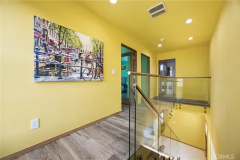 $4,800 | 5606 White Oak Avenue, Encino, CA 91316