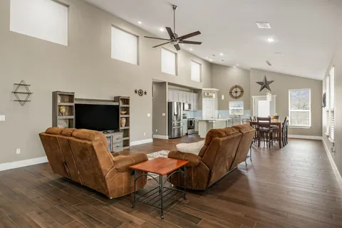 $375,000 | 177 Mokulua Lane, Bastrop, TX 78602