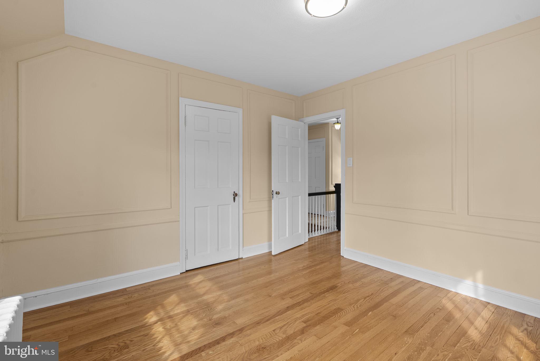 6413 Adelphi Road Hyattsville, MD 20782 - Photo 15 of 31 Alternate View of Bedroom 1