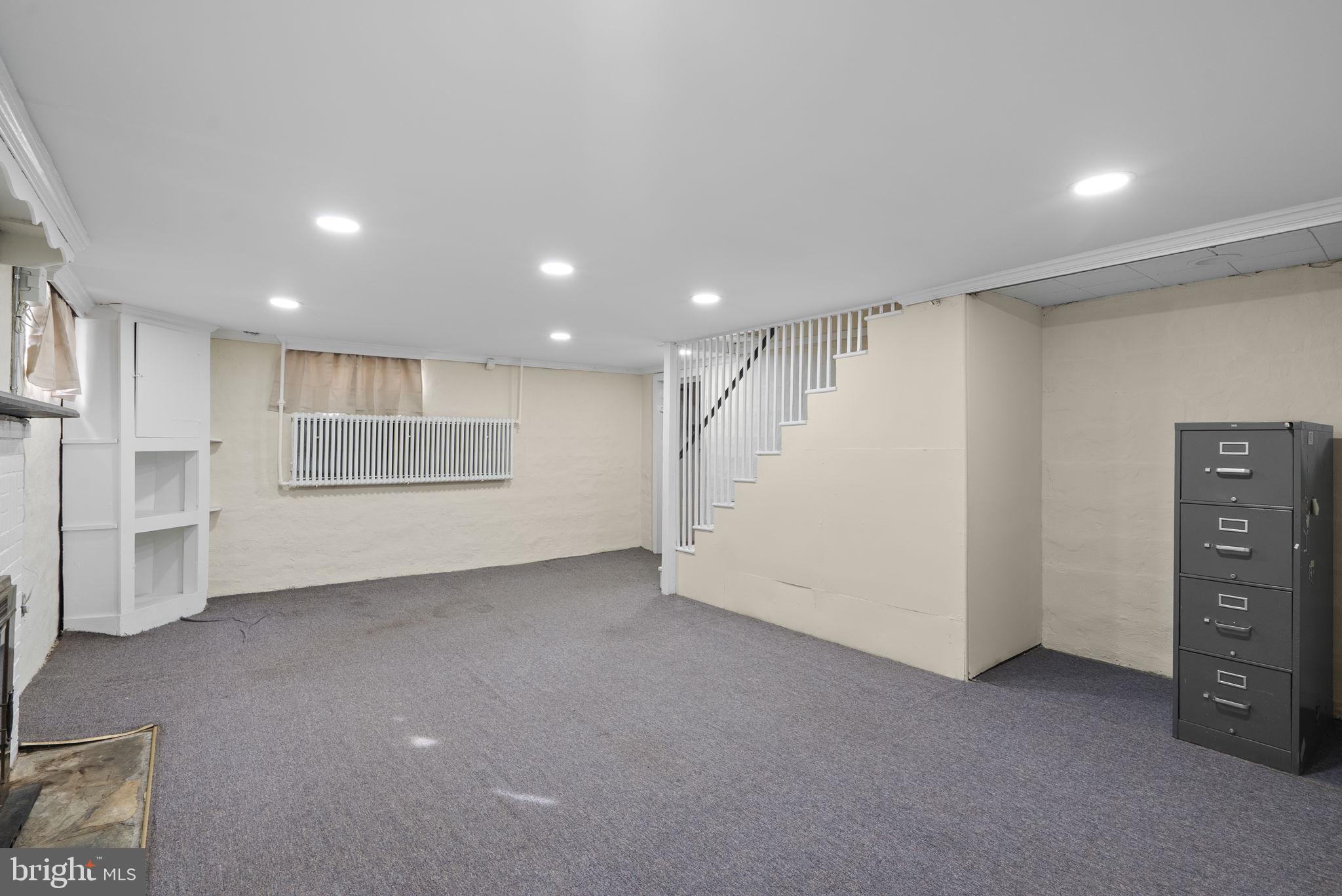 6413 Adelphi Road Hyattsville, MD 20782 - Photo 22 of 31 Recessed Lighting