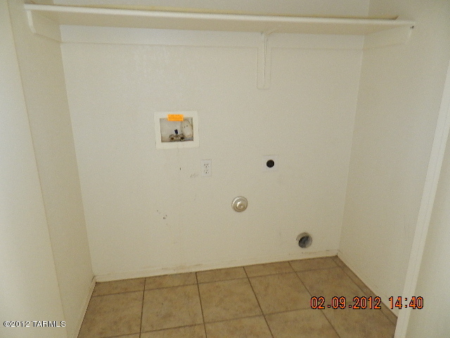 7847 East Rooner Drive Tucson, AZ 85730 - Photo 15 of 19