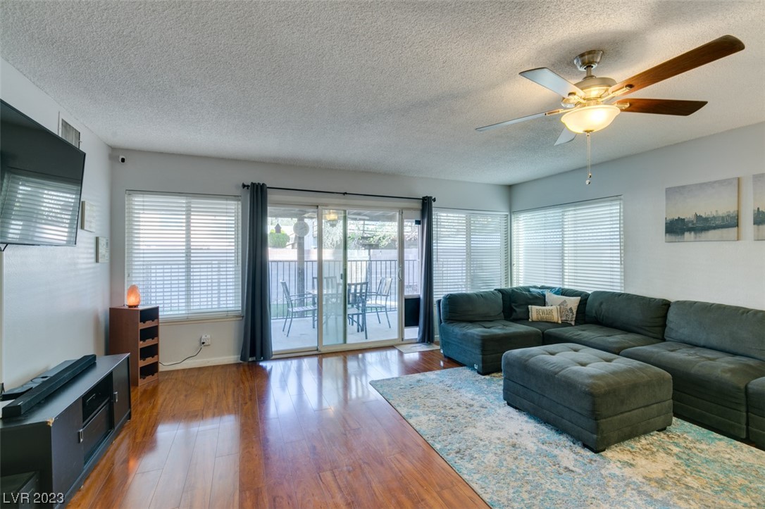 4850 Summerhill Road Las Vegas, NV 89121 - Photo 12 of 31 Gallery Image 12