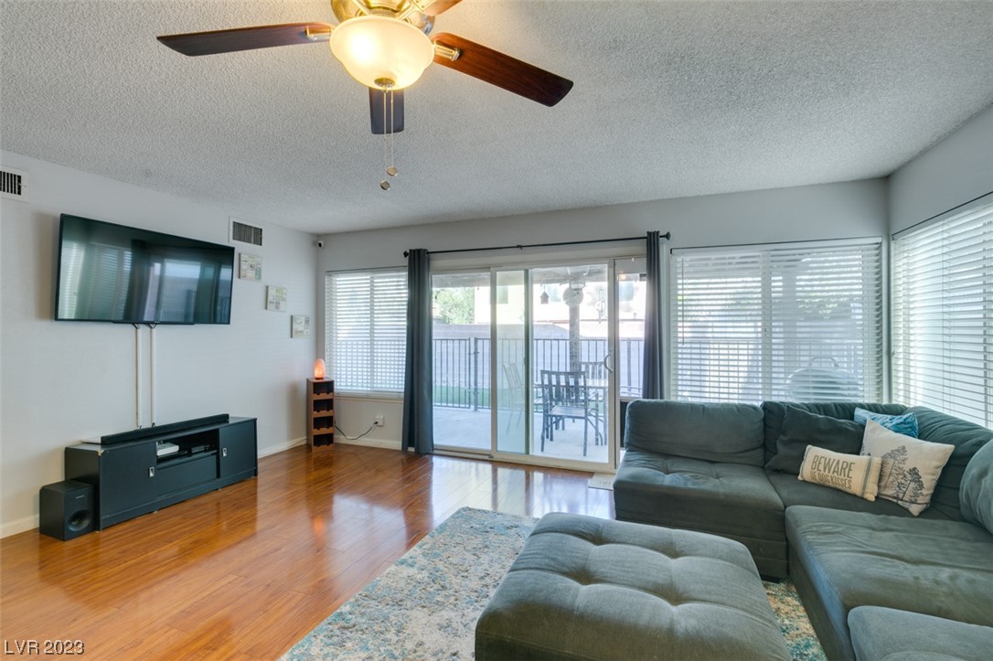 4850 Summerhill Road Las Vegas, NV 89121 - Photo 13 of 31 Gallery Image 13