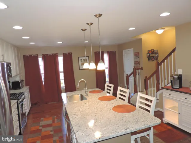 $394,900 | 9956 Ravenhurst Road, Middle River, MD 21220