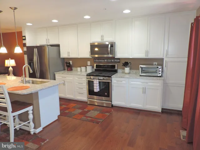 $394,900 | 9956 Ravenhurst Road, Middle River, MD 21220