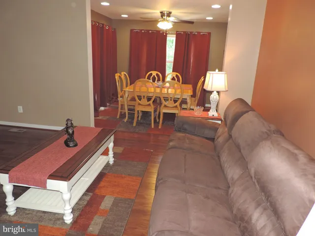 $394,900 | 9956 Ravenhurst Road, Middle River, MD 21220