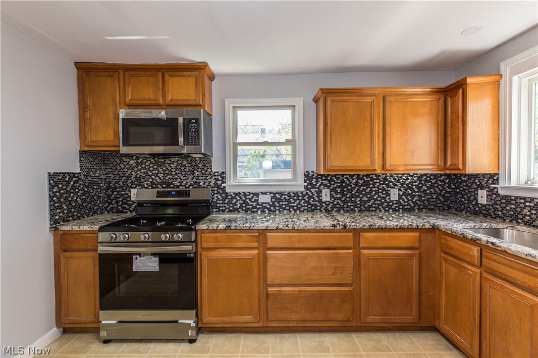 4326 Silsby Road University Heights, OH 44118 - Photo 23 of 50