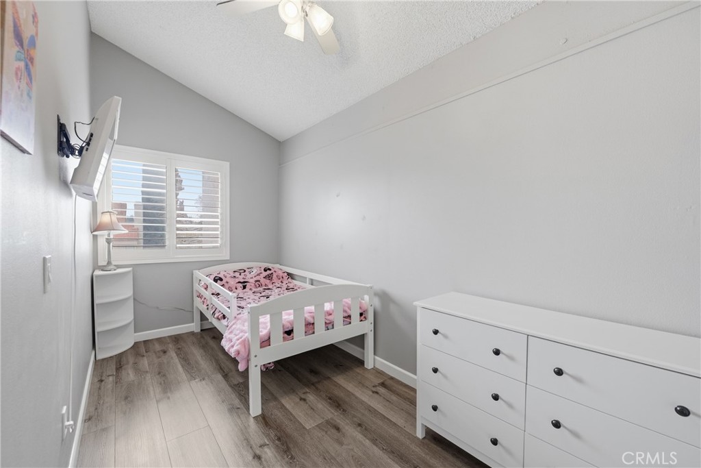 2481 Keswick Court Simi Valley, CA 93063 - Photo 19 of 29