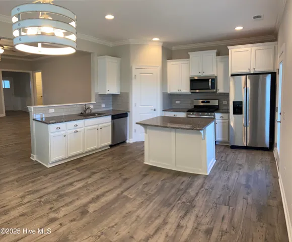 $2,600 | 5872 Park West Circle, Leland, NC 28451