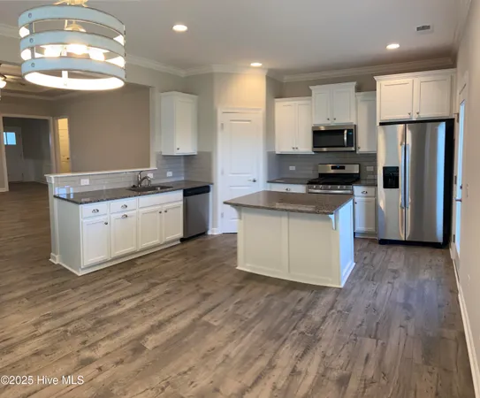 $2,600 | 5872 Park West Circle, Leland, NC 28451